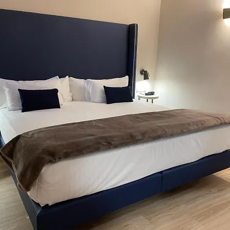 Maria Cristina 4*