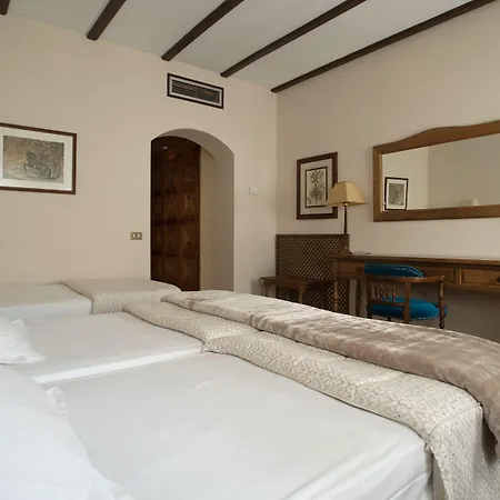 Maria Cristina 4*