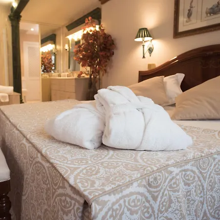 Hotel Maria Cristina 4*