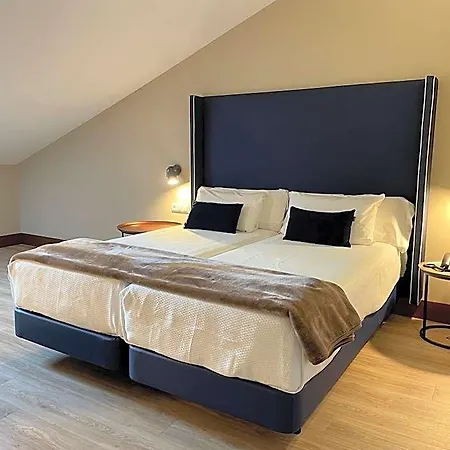 Maria Cristina 4*